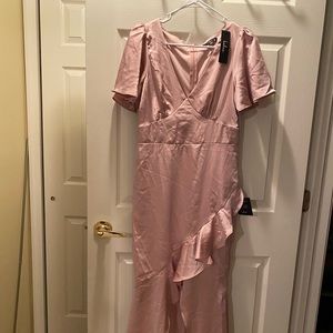 Lulus Satin pink long gown with front opening SZ Medium